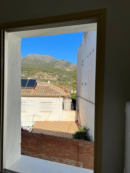 Apartamento Acogedor En Alozaina Exterior photo
